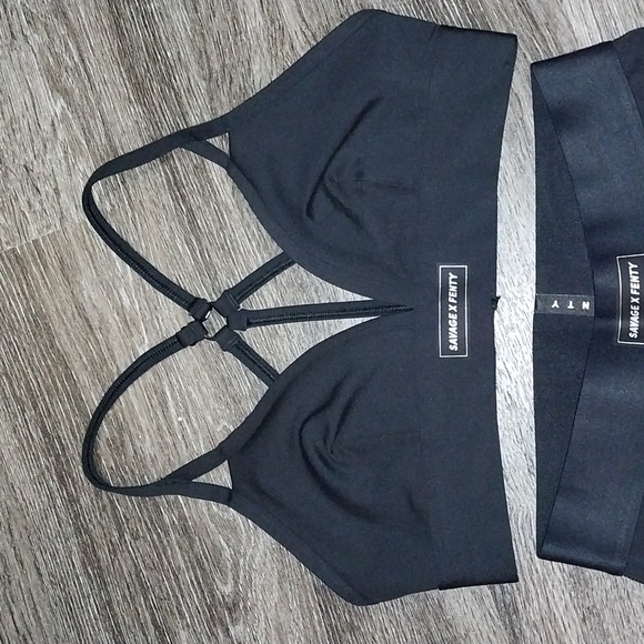 Savage x Fenty Leggings & Sports Bra - Picture 2 of 4